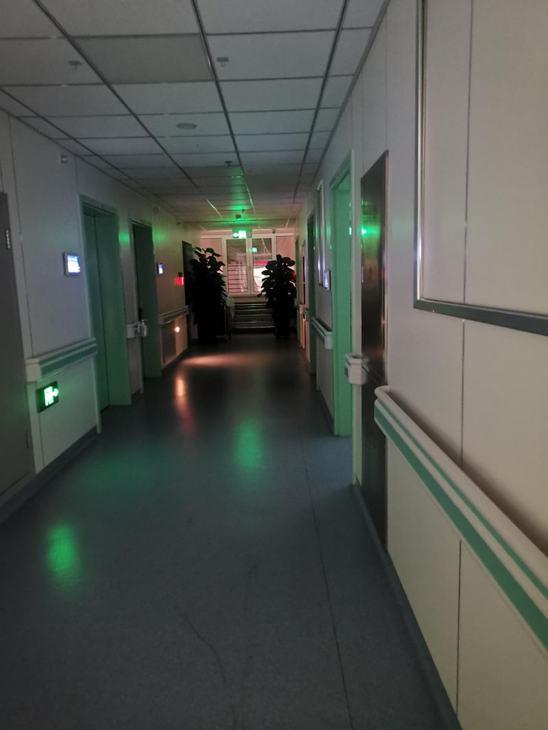 智境24小时医保取现回收：深夜里的救命稻草